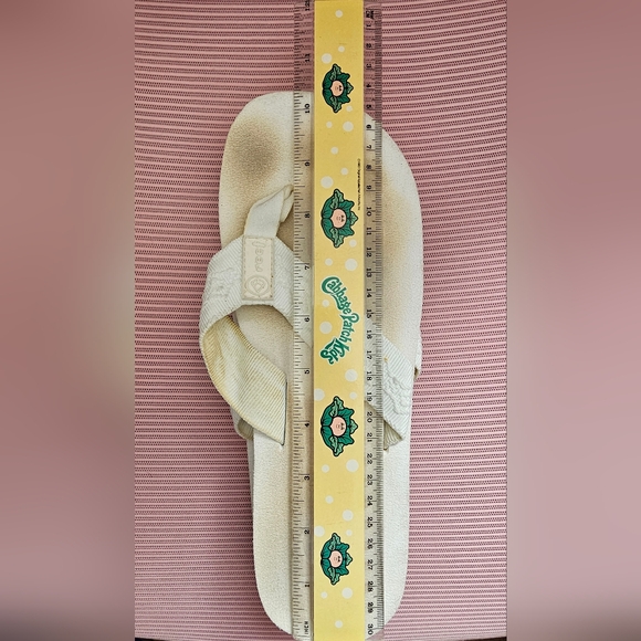 Reef Size 10 White Foam Flip Flops - Picture 4 of 4